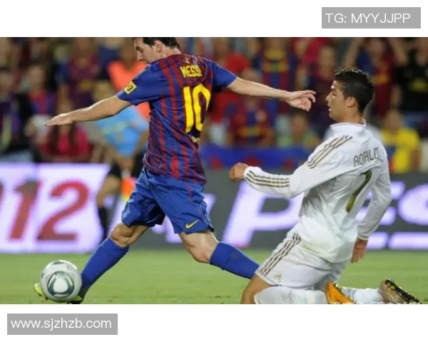 足球明星滑跪失败引发热议网友调侃其技术水平与表现差距大