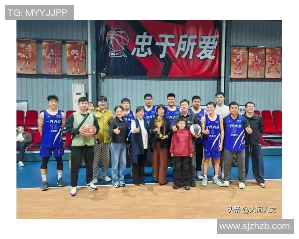 深圳篮球队的拼搏之路:城市联赛中的荣耀与挑战 深圳篮球队的拼搏之路:城市联赛中的荣耀与挑战